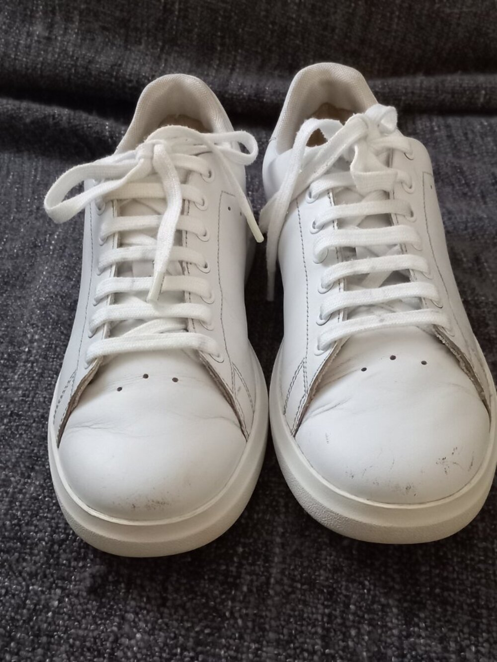 TORY BURCH  9.5M Howell Court Low Top Lace Up Sneaker In Titanium White - Picture 3 of 16